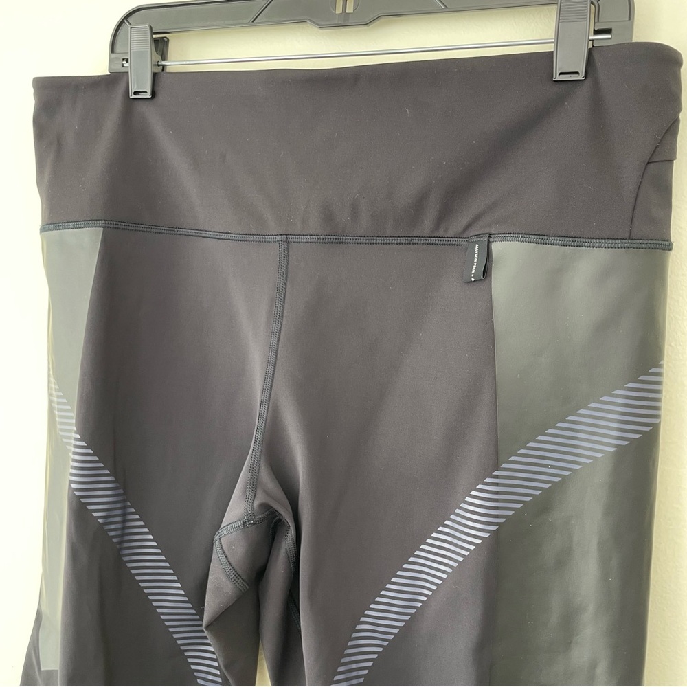 Athleta X Allyson Felix Legend 7/8 tights Leggings Medieval Violet Navy Blue 2X - Picture 5 of 13